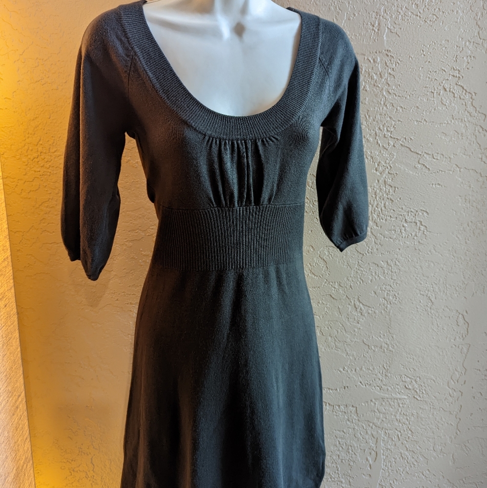Size 3 Gray Sweater Dress babydoll style. In very good condition. Stretchy. Soft